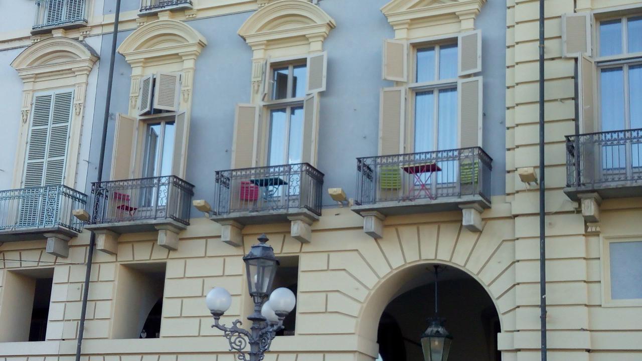 Piazza Castello Aparthotel